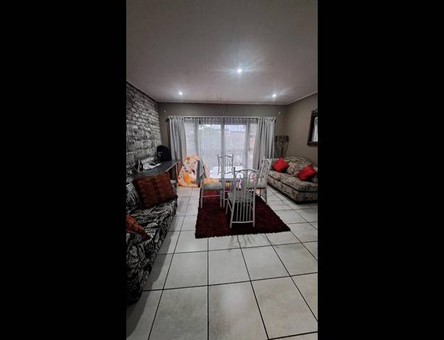 4 BEDROOM PROPERTY TO RENT IN PETERSFIELD